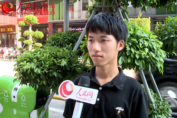 母親節(jié)街采告白 說說你和媽媽的故事