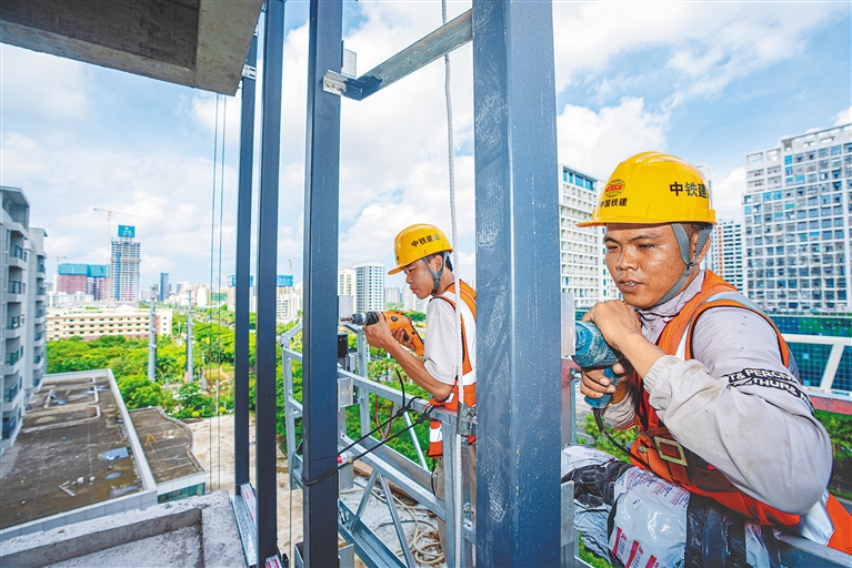 三亞中央商務(wù)區(qū)企業(yè)孵化基地項目封頂
