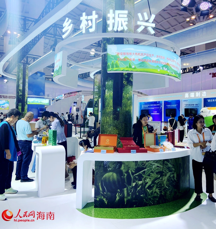 省市區(qū)展館引入了鄉(xiāng)村振興主題，專設了鄉(xiāng)村振興主題展示區(qū)。人民網(wǎng) 陳海燕攝