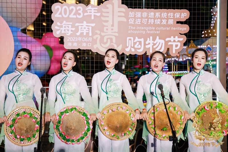 非遺購物節(jié)上的演出。主辦方供圖