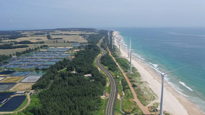 海南環(huán)島旅游公路文昌段。馬迪攝