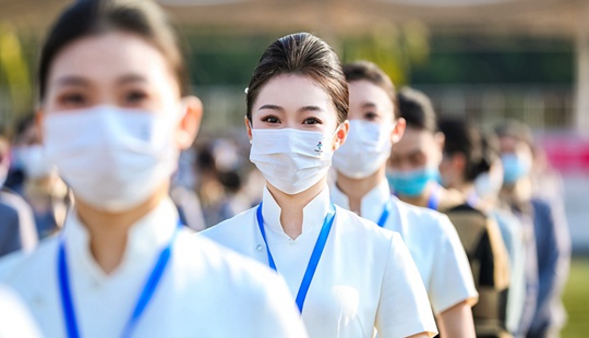何琪參加2021年全國航空職業(yè)院?？罩谐藙占寄艽筚?/></a><span><a href=