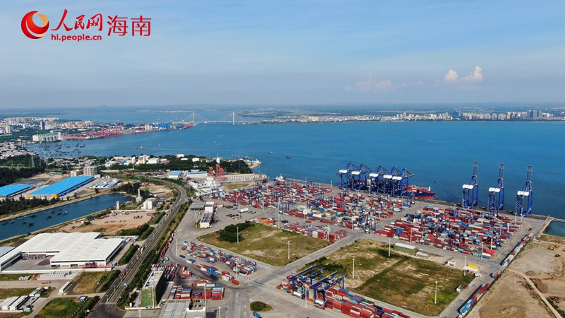儋州洋浦擁有得天獨(dú)厚的深水良港。人民網(wǎng)記者 符武平攝