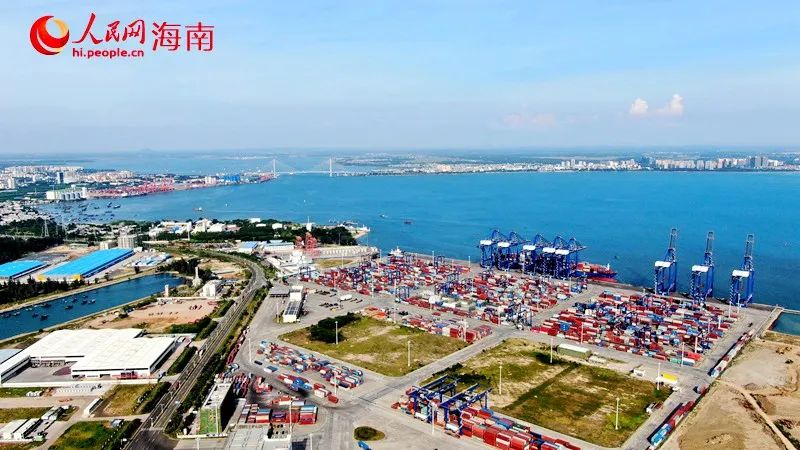 儋州洋浦擁有得天獨厚的深水良港。符武平攝