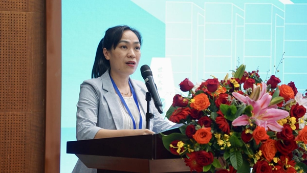 臨高縣政府副縣長(zhǎng)黃艷致辭。海南省博物館供圖
