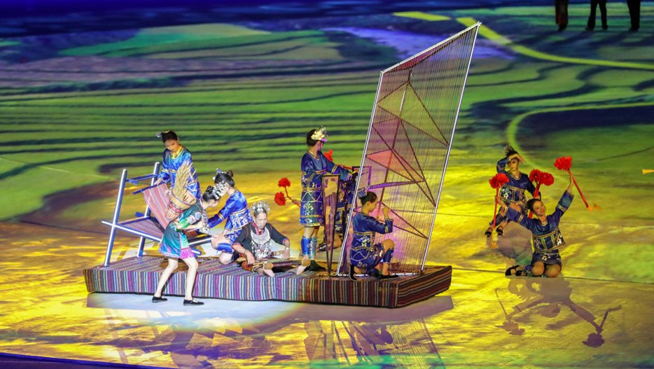 海南省第七屆少數(shù)民族傳統(tǒng)體育運動會開幕式文藝演出現(xiàn)場