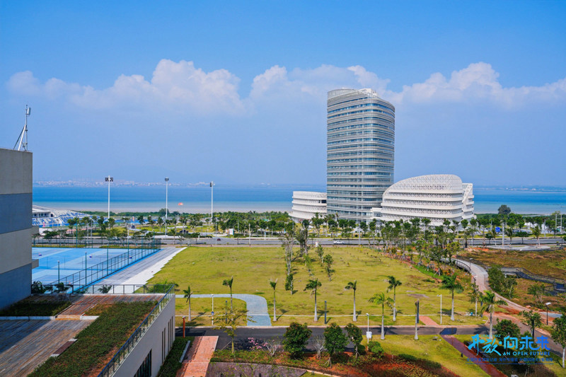 （海邊的圖書館。海南國際傳播中心供圖）