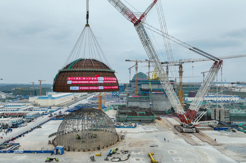 海南核電基地4號(hào)機(jī)組穹頂?shù)跹b。劉玄攝