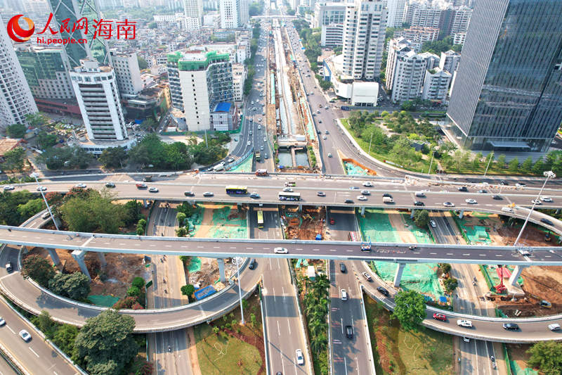 濱海立交改造工程項(xiàng)目開放通車。 人民網(wǎng)記者 孟凡盛攝