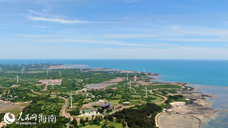 海南環(huán)島旅游公路儋州段。人民網(wǎng)記者 符武平攝
