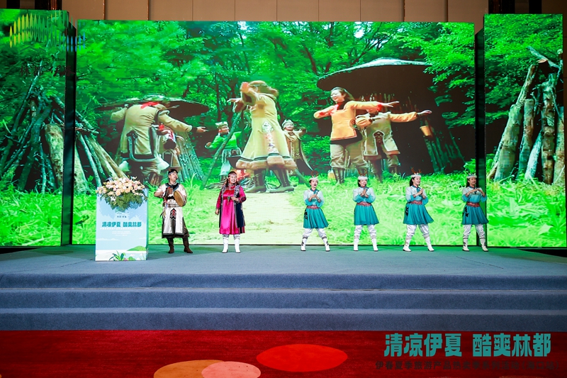 伊春夏季旅游產(chǎn)品熱賣季系列活動(dòng)（?？谡荆┗顒?dòng)現(xiàn)場。主辦方供圖_副本