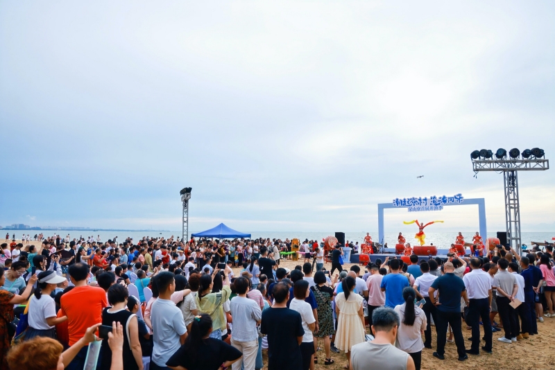 開(kāi)漁季首日，現(xiàn)場(chǎng)逾2萬(wàn)人共赴狂歡。 主辦方供圖