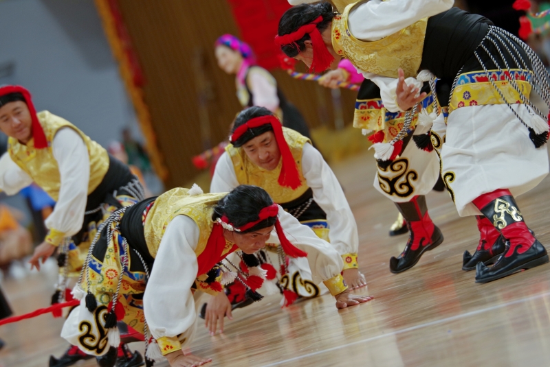西藏代表隊《鍋弦》。實習(xí)生 沙川濤攝