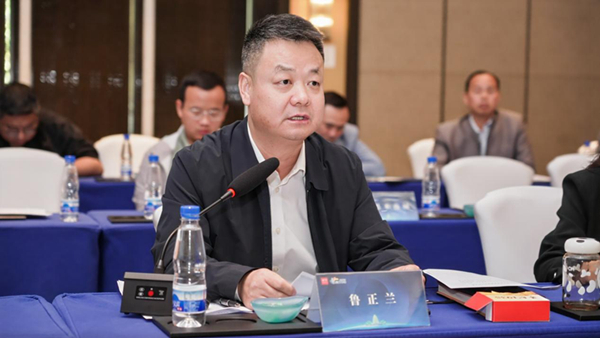 海棠區(qū)委書記魯正蘭發(fā)表講話