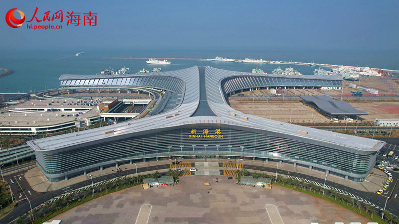 新?？瓦\綜合樞紐。 人民網(wǎng)記者 孟凡盛攝.JPG