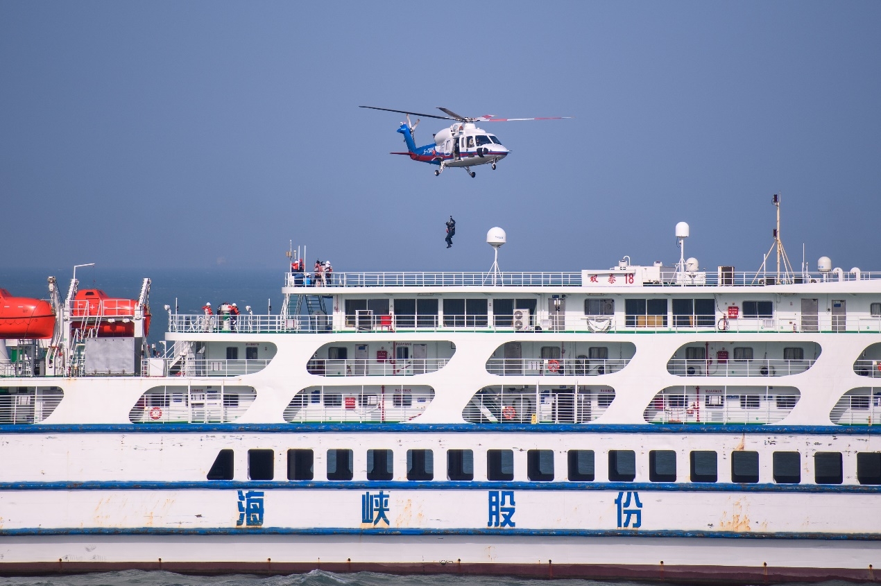 2025年春運瓊州海峽客滾船海上大規(guī)模人命救助演練舉行