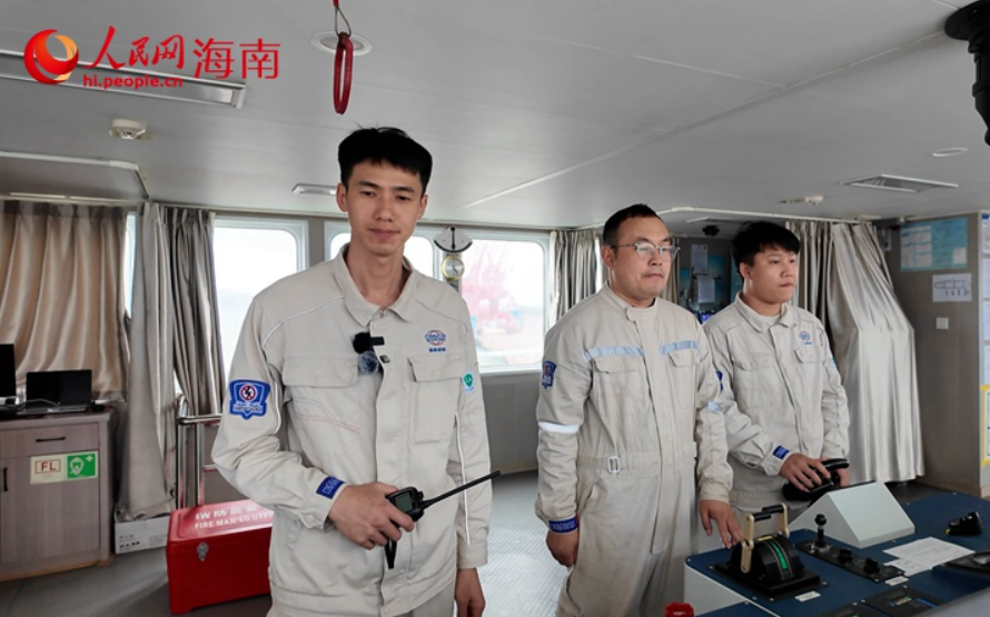瓊州海峽春運(yùn)新能源汽車的過(guò)?！靶隆斌w驗(yàn)