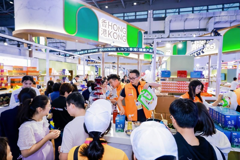 6、香港時尚館人氣火爆。