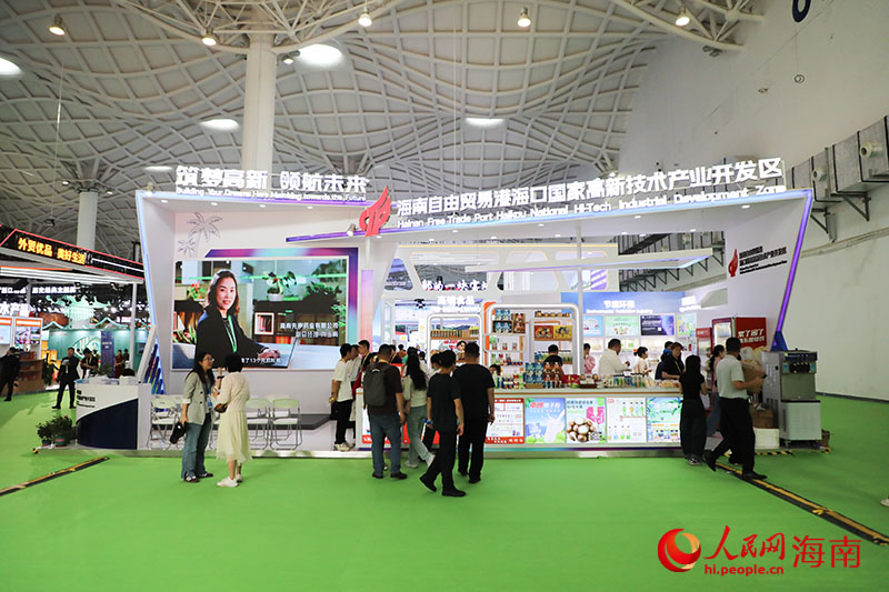 ?？趪腋咝聟^(qū)展館。人民網(wǎng)記者 牛良玉攝