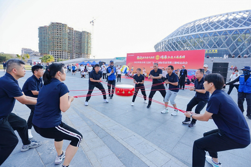 擊鼓顛球比賽現(xiàn)場(chǎng)。主辦方供圖
