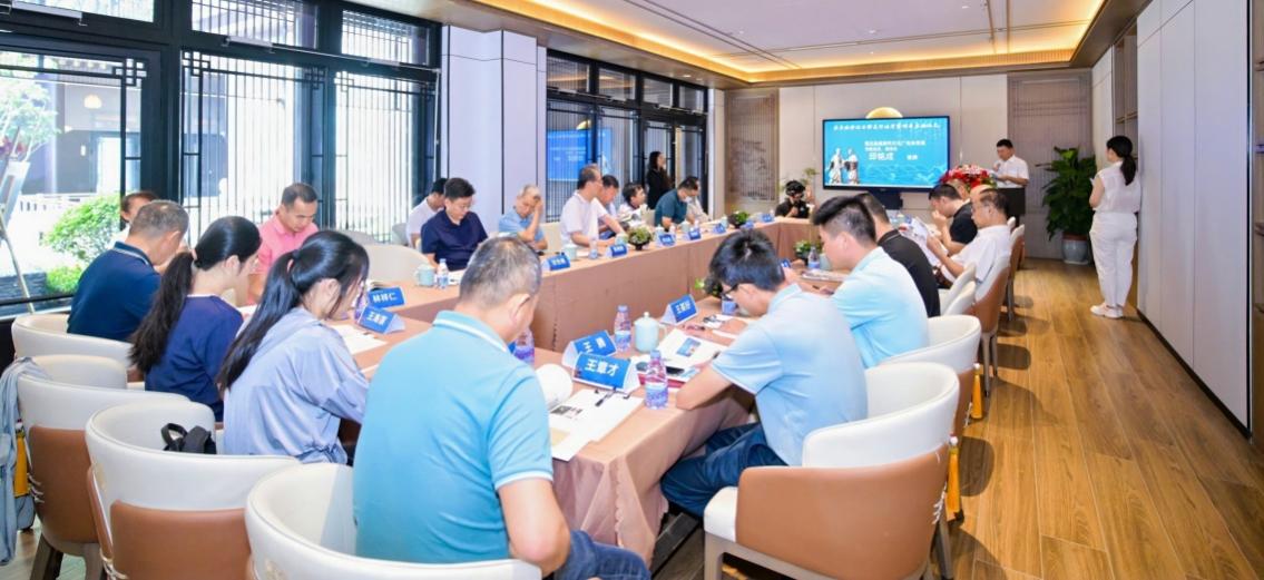 蘇東坡澄邁古驛道行跡考察項目啟動儀式現(xiàn)場。