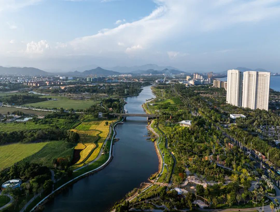 三亞海棠河生態(tài)公園（二期）建成開放。圖源于海南日報客戶端