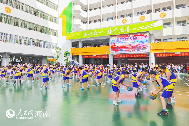 ?？谑械谑恍W(xué)2025年校本課程教學(xué)成果展示暨家長開放活動現(xiàn)場。 人民網(wǎng) 枉源攝