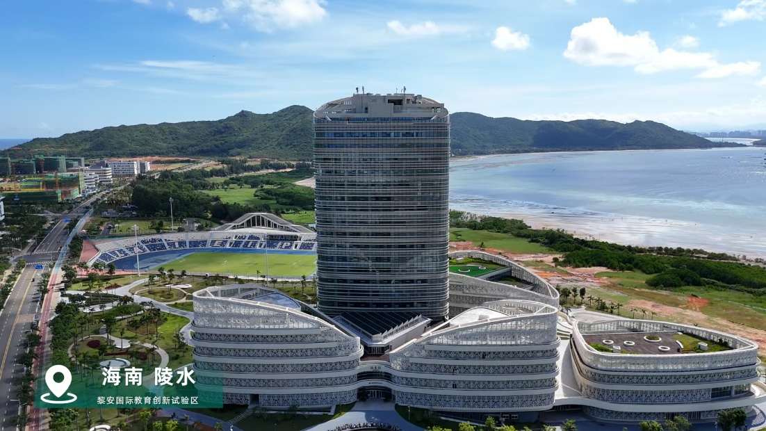 行進(jìn)中國｜民族特色搭橋梁 這個(gè)圖書館不一般