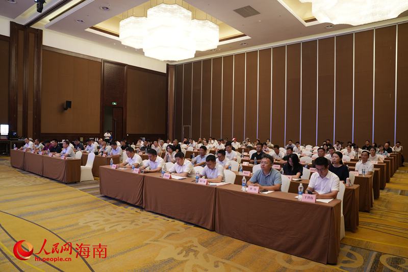 2025年昌江開漁節(jié)暨漁業(yè)招商推介會現(xiàn)場。人民網(wǎng)記者 符武平攝